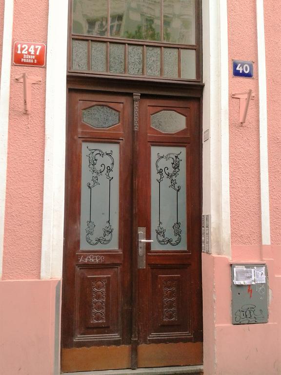 Apartment Sense Of Zizkov Prag Exterior foto